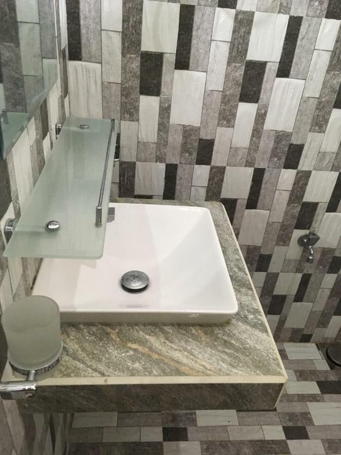 Aroma Villa Homestay Полоннарува Экстерьер фото